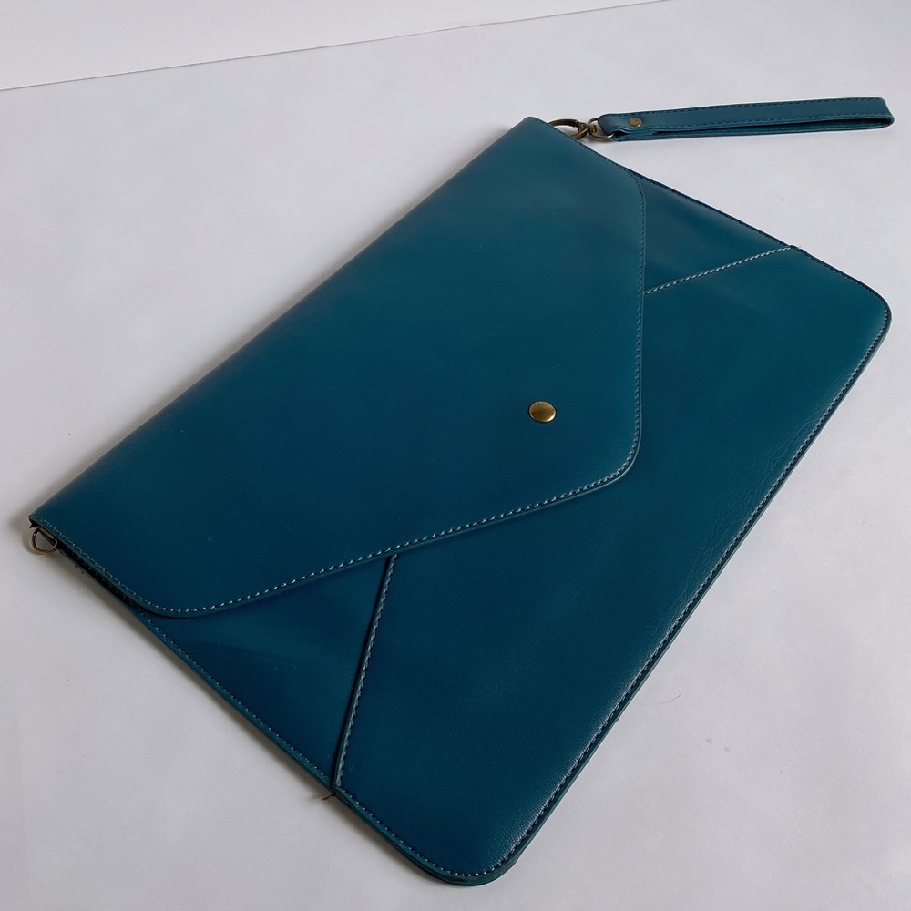 🎀SALE🎀 Large portfolio clutch